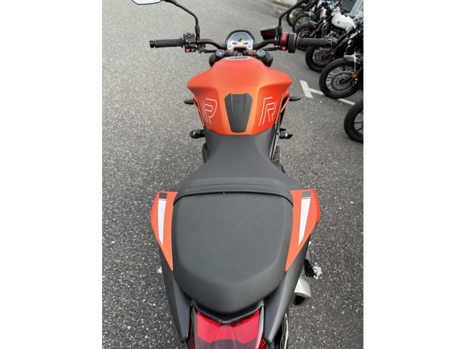 TRIUMPH STREET TRIPLE 765 R A2