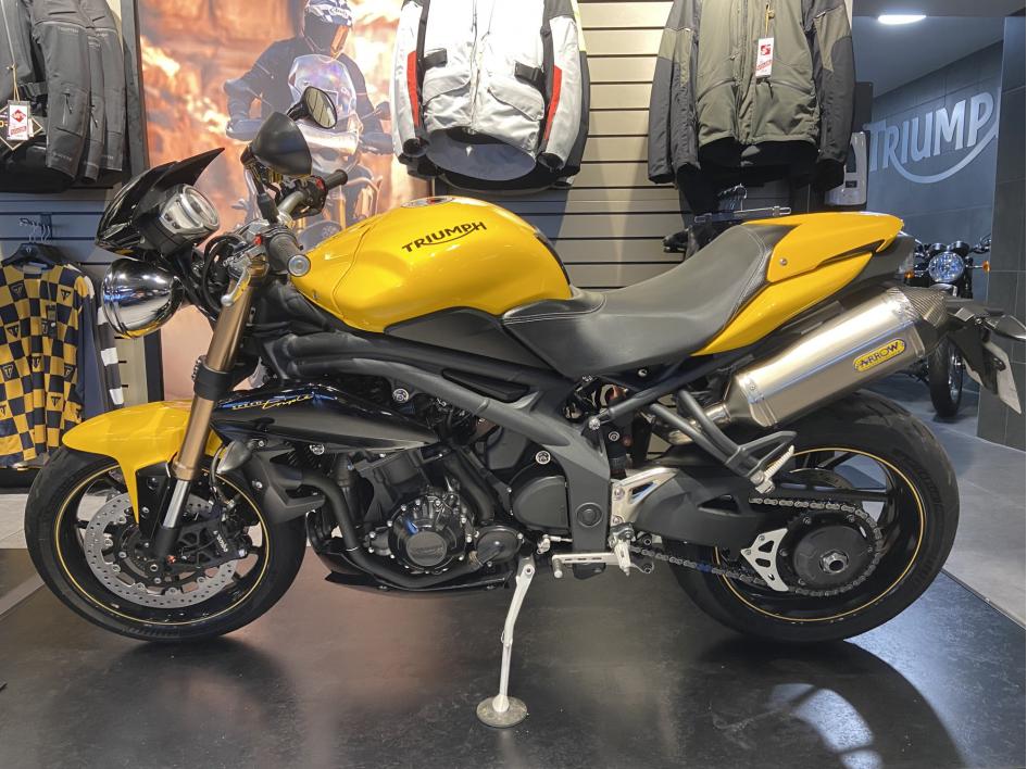 TRIUMPH SPEED TRIPLE 1050 R