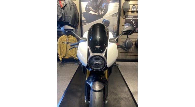 TRIUMPH SPEED TRIPLE 1200 RR