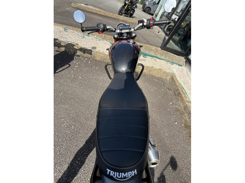 TRIUMPH SPEED 400 + PROTECTION MOTEUR 