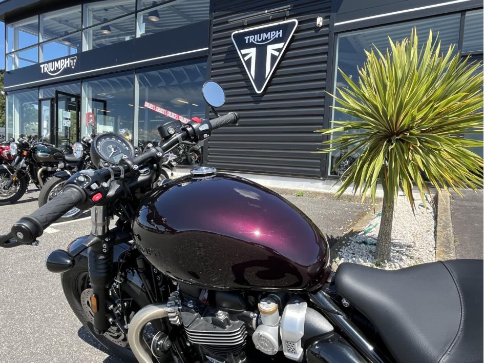 TRIUMPH Bonneville Bobber 1200