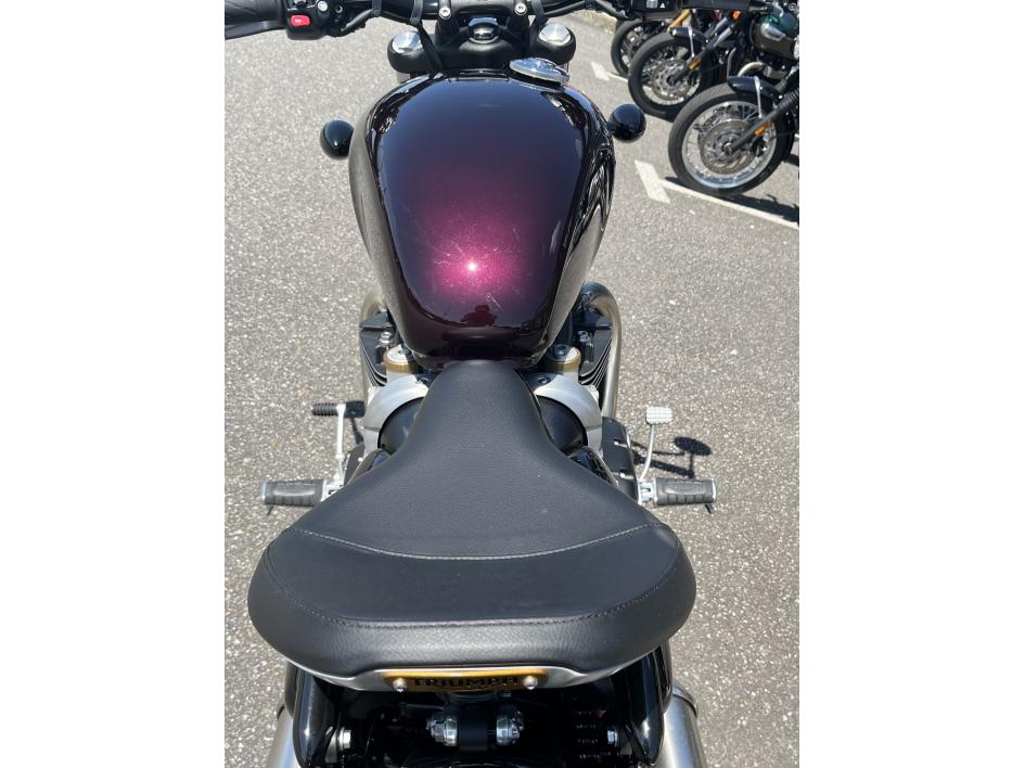 TRIUMPH Bonneville Bobber 1200