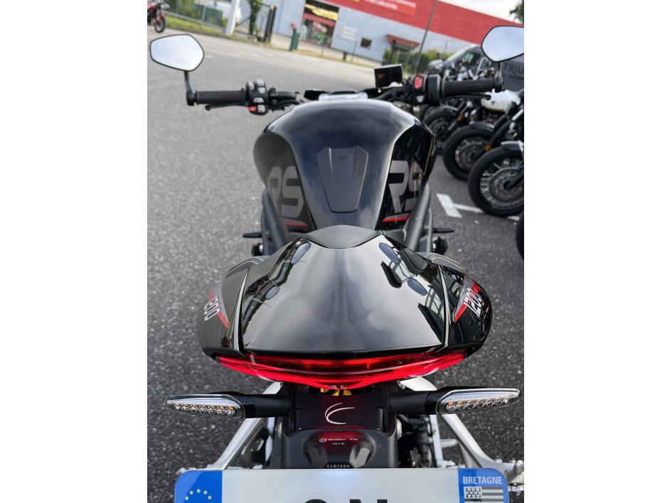 TRIUMPH SPEED TRIPLE 1200 RS